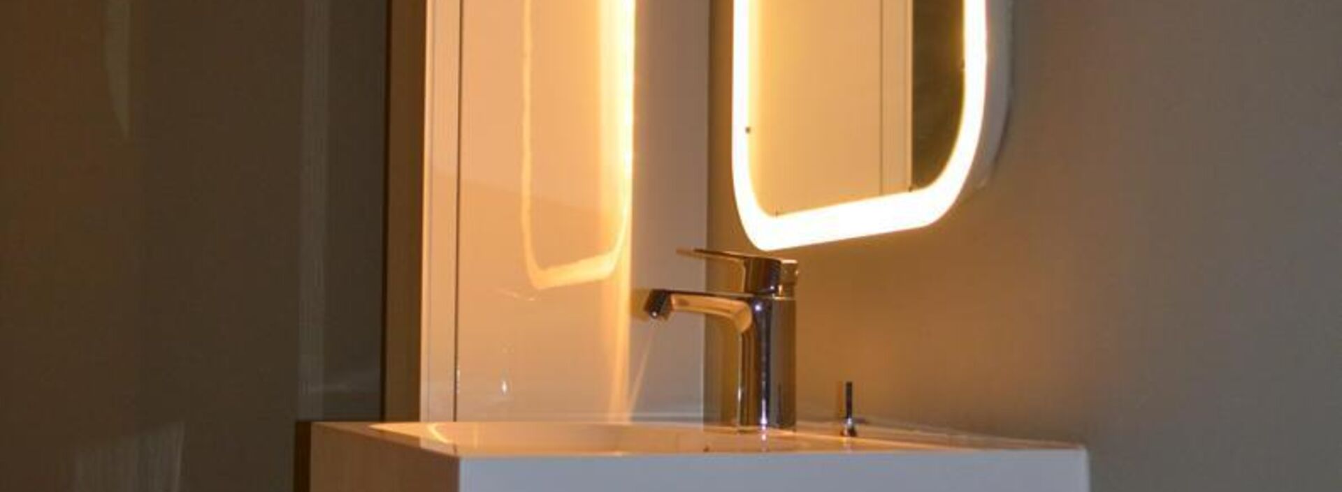 Appartementsgebouw te koop in Putte Beerzel