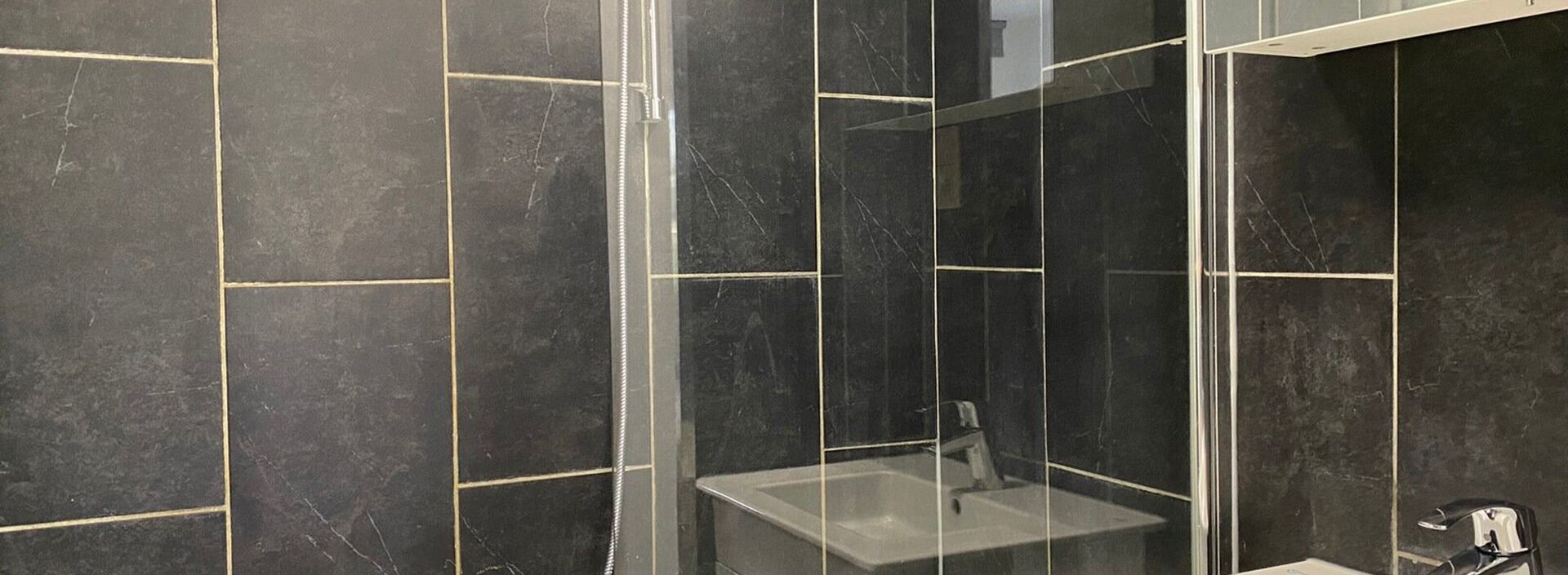 Gebouw voor gemengd gebruik te koop in Antwerpen
