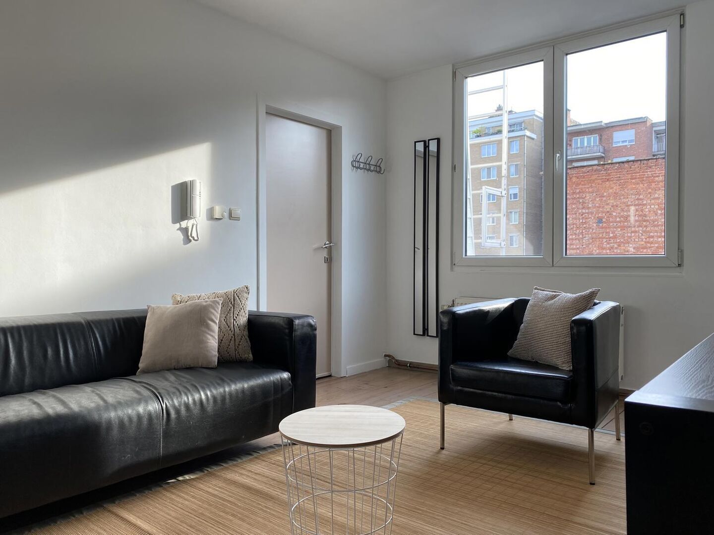 Gemeubeld appartement costs allin Charlotte Reypens