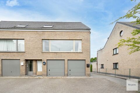 Appartementsgebouw te koop in Grobbendonk