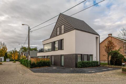 Gelijkvloerse verdieping te huur in Putte