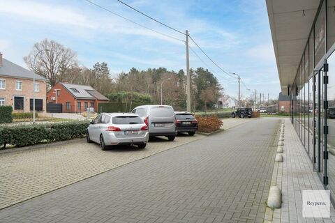 Individuele handelszaak te koop in Putte